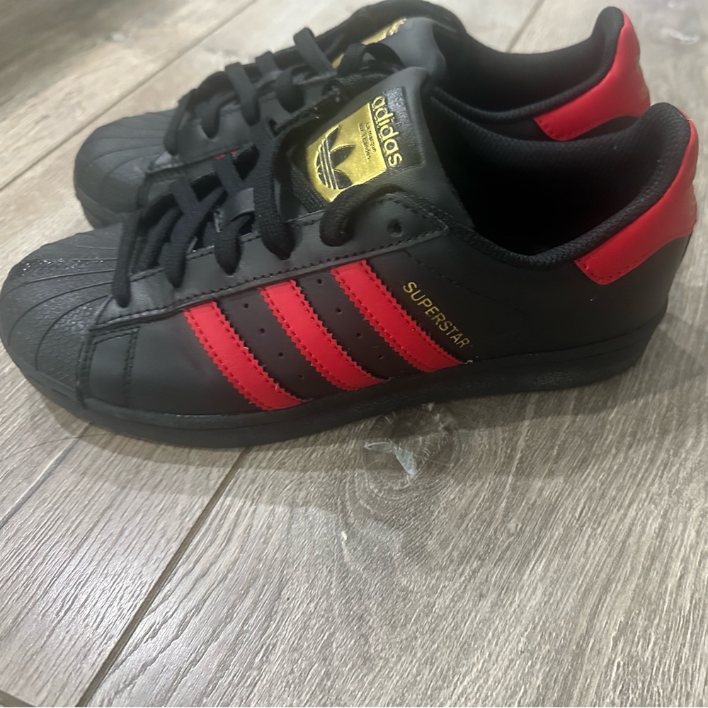 Adidas superstar